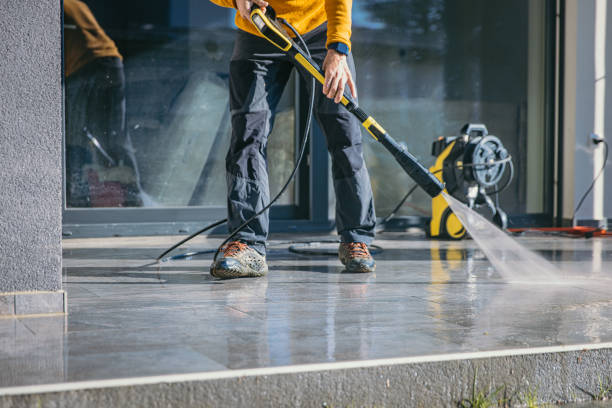 Best Deck Pressure Washing  in Monticello, IL