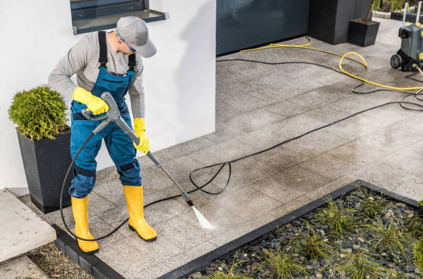 Pressure Washing Contractors in Monticello, IL